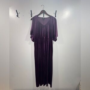 Women's June + Vie Purple Velvet Cape Sleeve Dress Size 14W